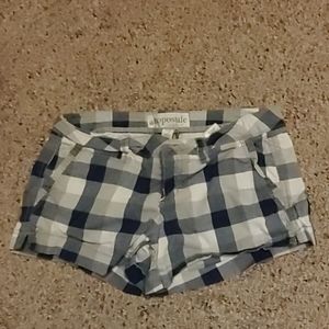 Juniors Aeropostale blue plaid short shorts